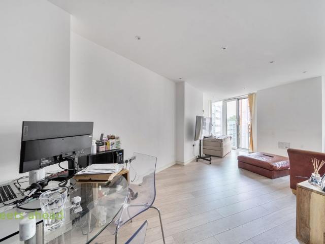 Apartment for rent in London Borough of Croydon, Greater London