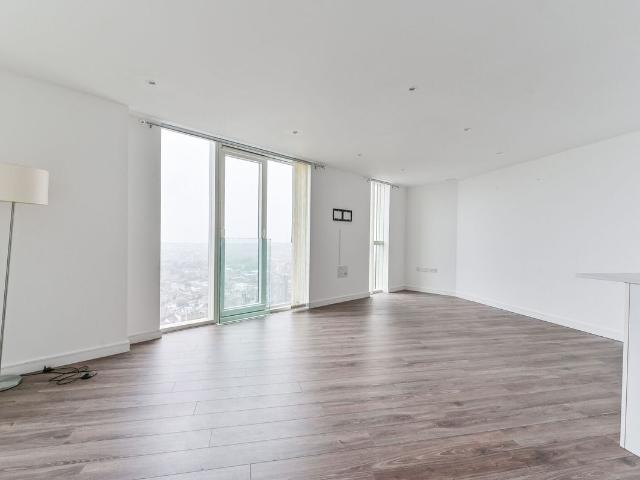 Apartment for rent in London Borough of Croydon, Greater London