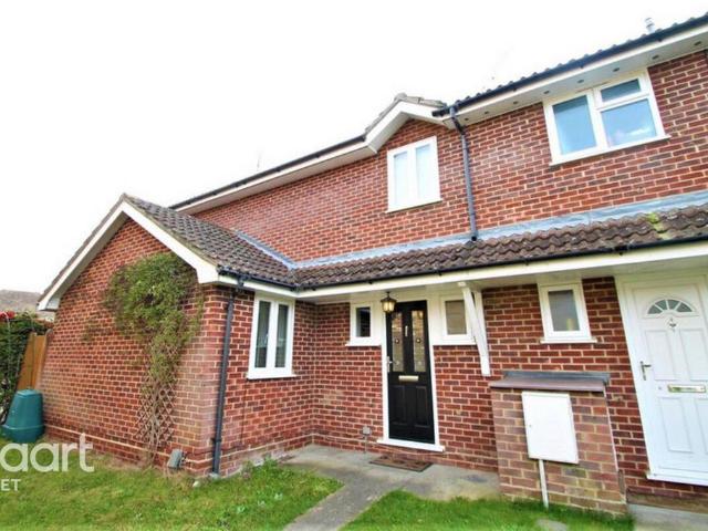 House for rent in Cove West Heath, Rushmoor