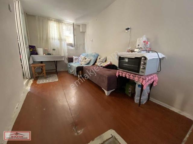 İzmir, Konak içerisinde satılık mülk