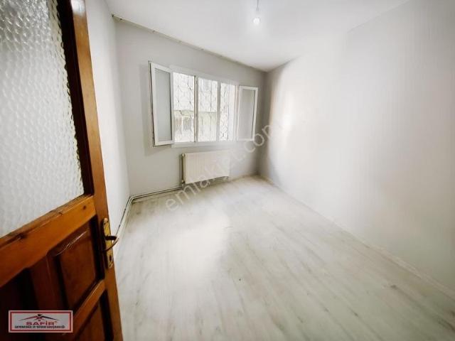 Atatürk Mahallesi, Buca içerisinde kiralık mülk