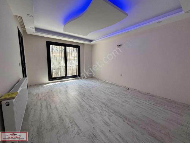 Buca, İzmir içerisinde satılık mülk