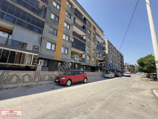Buca, İzmir içerisinde satılık mülk