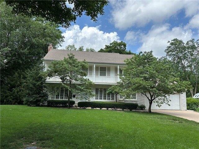 House for sale in Mission Hills, California