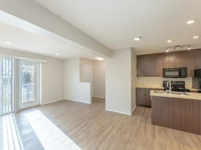 Apartment for rent in Strathmore