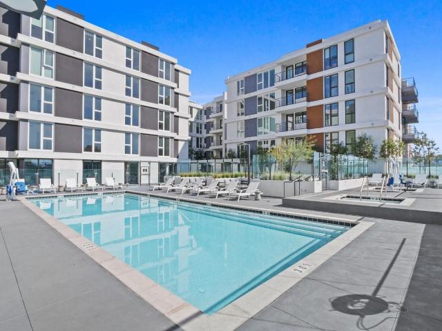 Apartment for rent in Canoga Park, California