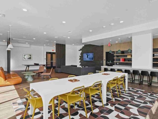 Apartment for rent in Canoga Park, California