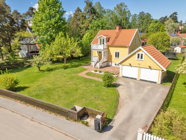 Villa till salu i Södertälje, Stockholm