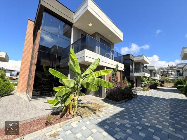 Kuşadasi, Aydin içerisinde satılık Villa