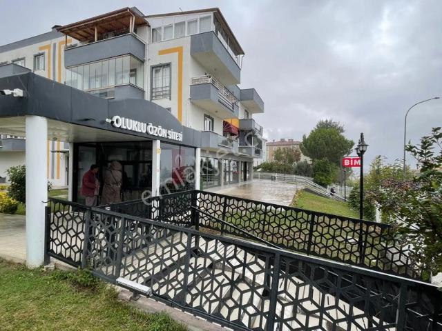 5.Ada, İzmit içerisinde kiralık mülk