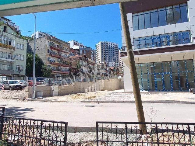 İzmit, Kocaeli içerisinde kiralık mülk