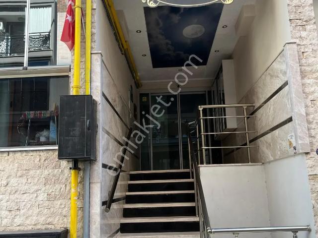 Karşiyaka, İzmir içerisinde kiralık mülk