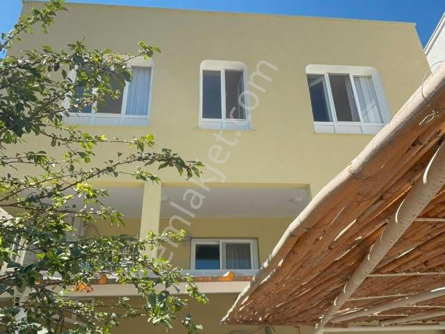 Urla, İzmir içerisinde satılık Bina