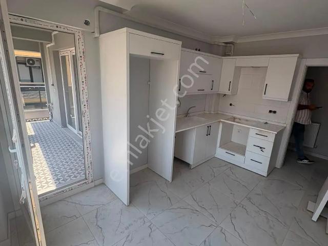 Akhisar, Manisa içerisinde satılık mülk