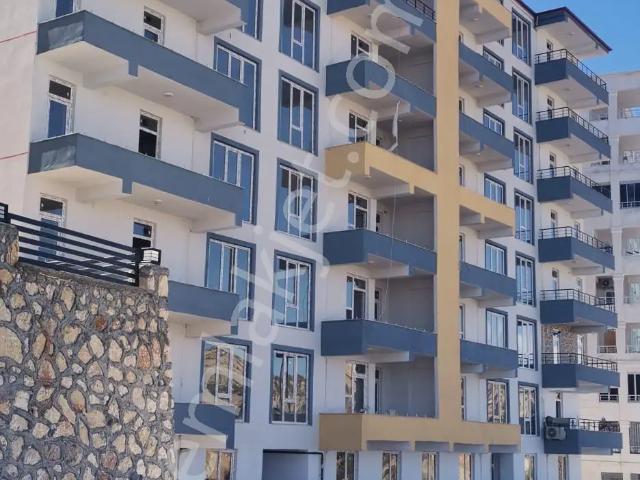 Kaymakam Hasan Tütün Mah., Besni içerisinde satılık mülk