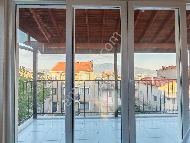 Bornova, İzmir içerisinde kiralık mülk
