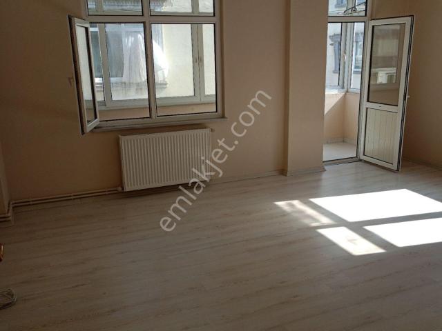Yenibosna Merkez Mahallesi, Bahçelievler içerisinde kiralık mülk