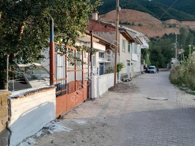 Engili, Akşehir içerisinde satılık Villa