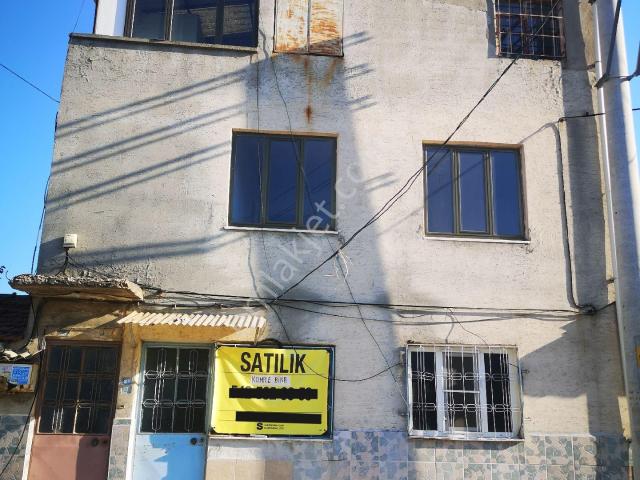 Akhisar, Manisa içerisinde satılık mülk