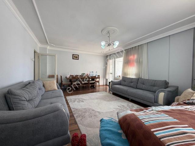 Bornova, İzmir içerisinde satılık mülk