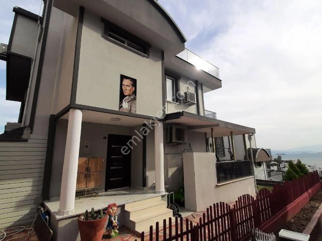 Çandarlı Mahallesi, Dikili içerisinde satılık Villa
