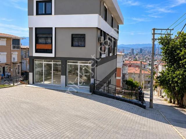 Bornova, İzmir içerisinde satılık mülk