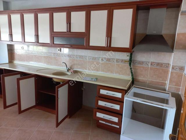 Gölcük, Kocaeli içerisinde kiralık mülk