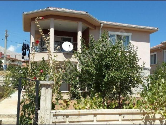 Eğirdir içerisinde satılık Villa