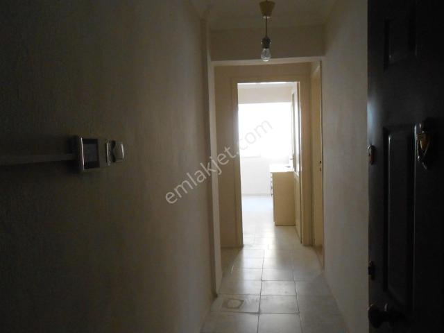 Bayrakli, İzmir içerisinde kiralık mülk