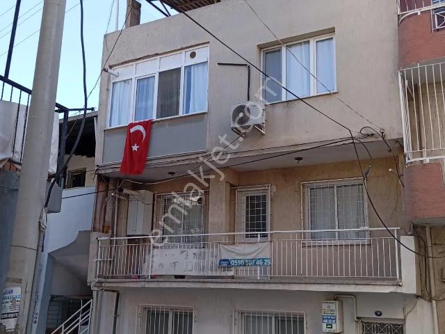 Karabağlar, İzmir içerisinde satılık Bina