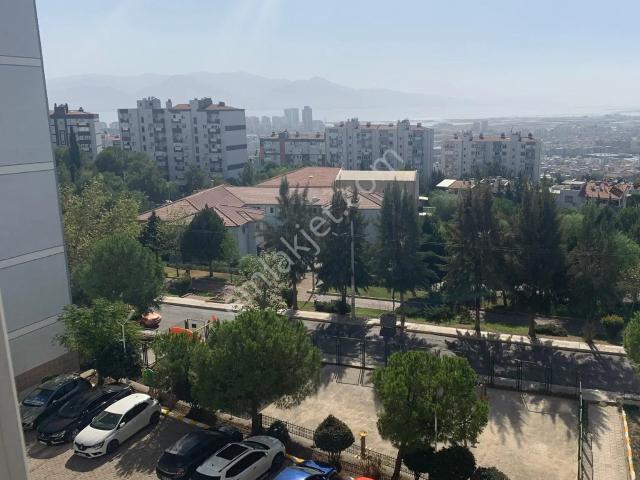 Ahmet Taner Kışlalı Mahallesi, Çiğli içerisinde satılık mülk