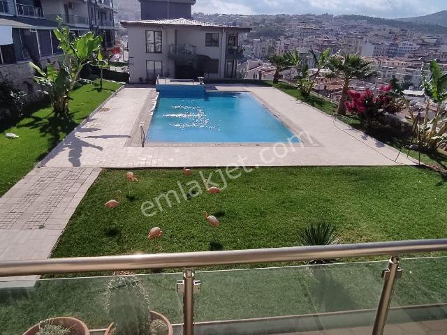 Dikili, İzmir içerisinde satılık mülk
