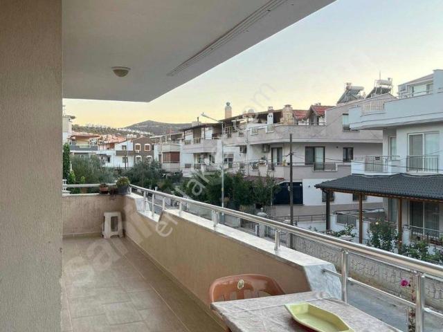 Dikili, İzmir içerisinde kiralık mülk
