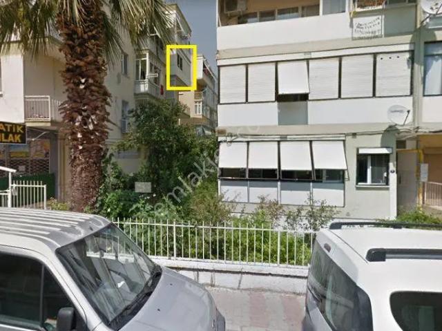Bayrakli, İzmir içerisinde kiralık mülk