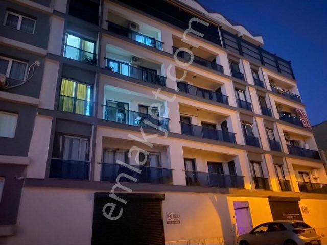Bayrakli, İzmir içerisinde satılık mülk