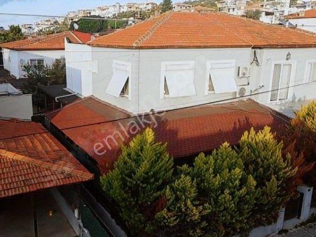 Çeşme, İzmir içerisinde satılık Villa