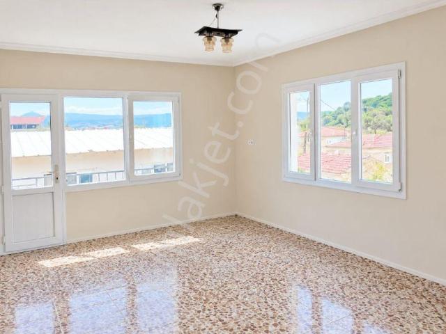 Bağarası, Foça içerisinde kiralık mülk