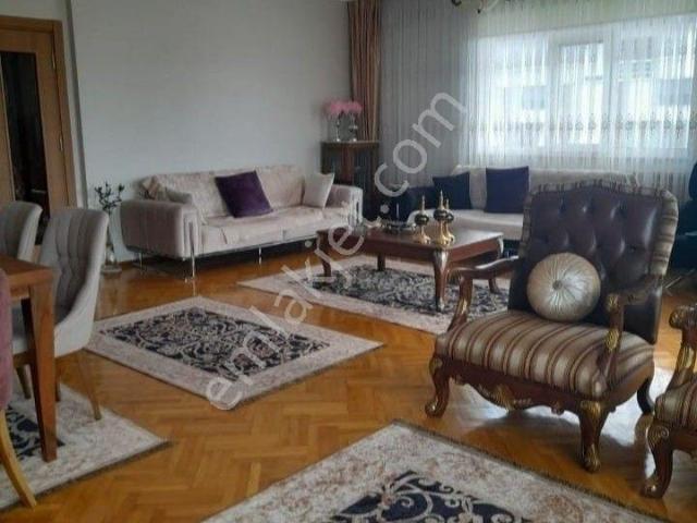 Üsküdar, İstanbul içerisinde kiralık mülk