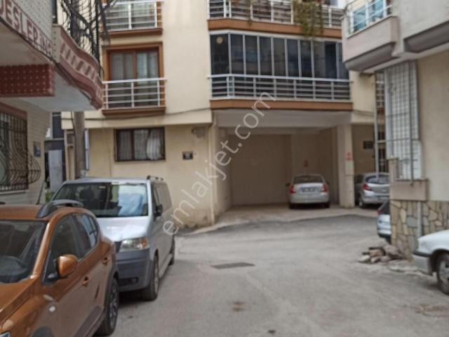 Buca, İzmir içerisinde satılık mülk