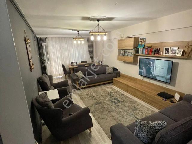 Buca, İzmir içerisinde satılık mülk