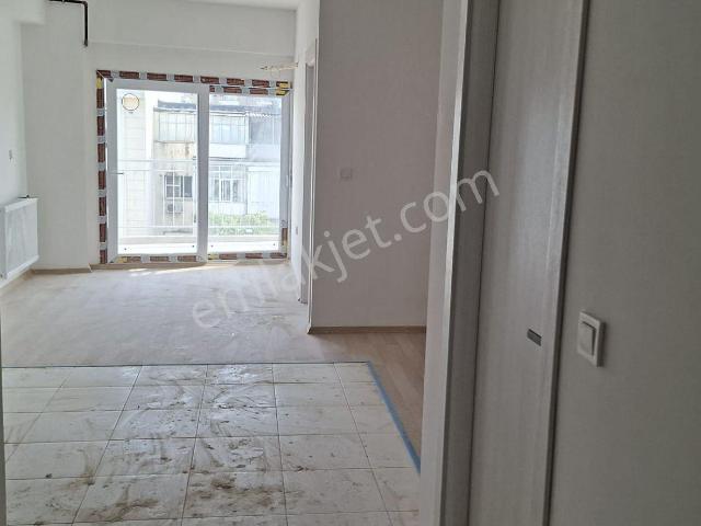 Karşıyaka Çarşı, Karşıyaka içerisinde kiralık mülk