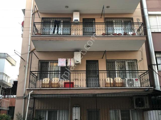 Karabağlar, İzmir içerisinde satılık Bina
