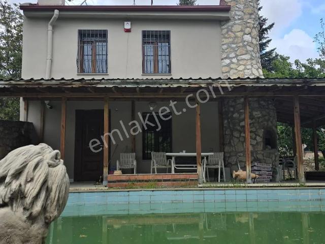 Niğde içerisinde satılık Villa