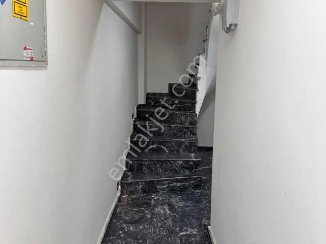 Kızılay Mahallesi, Bornova içerisinde kiralık mülk