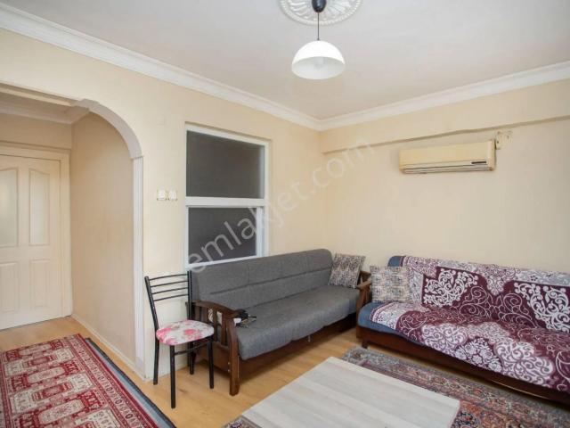 Karşiyaka, İzmir içerisinde kiralık mülk