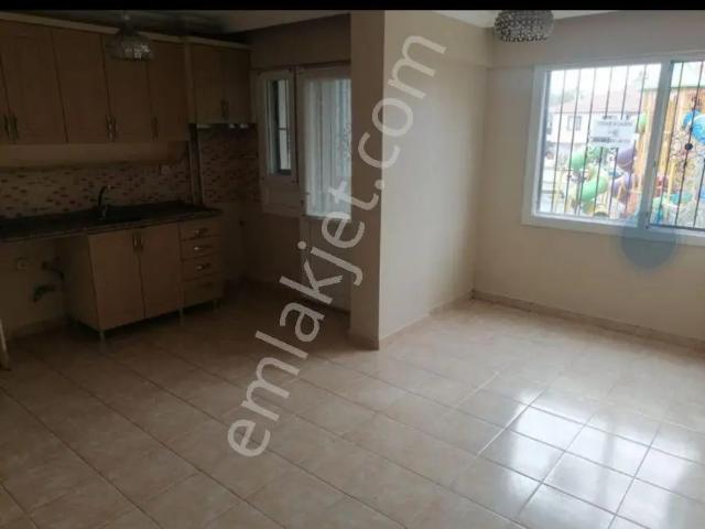 Menderes, İzmir içerisinde kiralık mülk