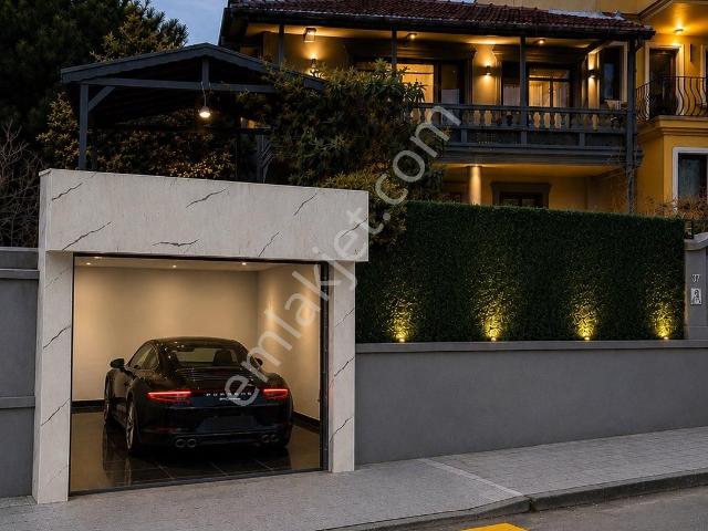 Kadiköy, İstanbul içerisinde satılık Villa