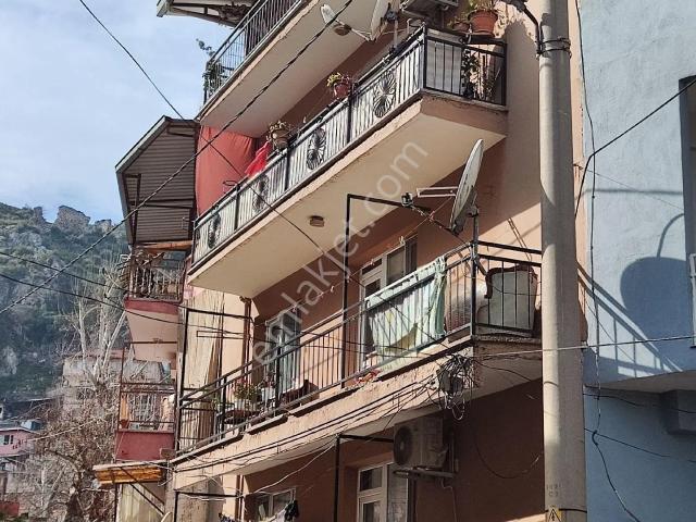 Kemalpaşa içerisinde satılık Bina