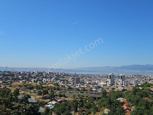 Bayrakli, İzmir içerisinde kiralık mülk