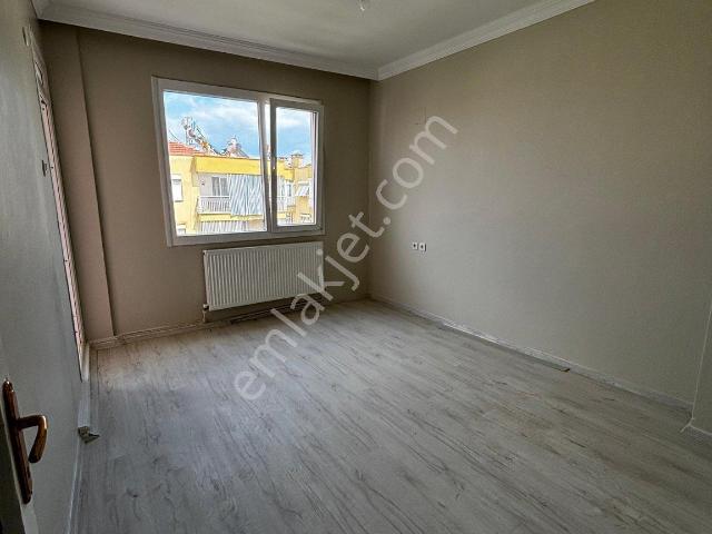 Hacıbektaşlı, Salihli içerisinde kiralık mülk